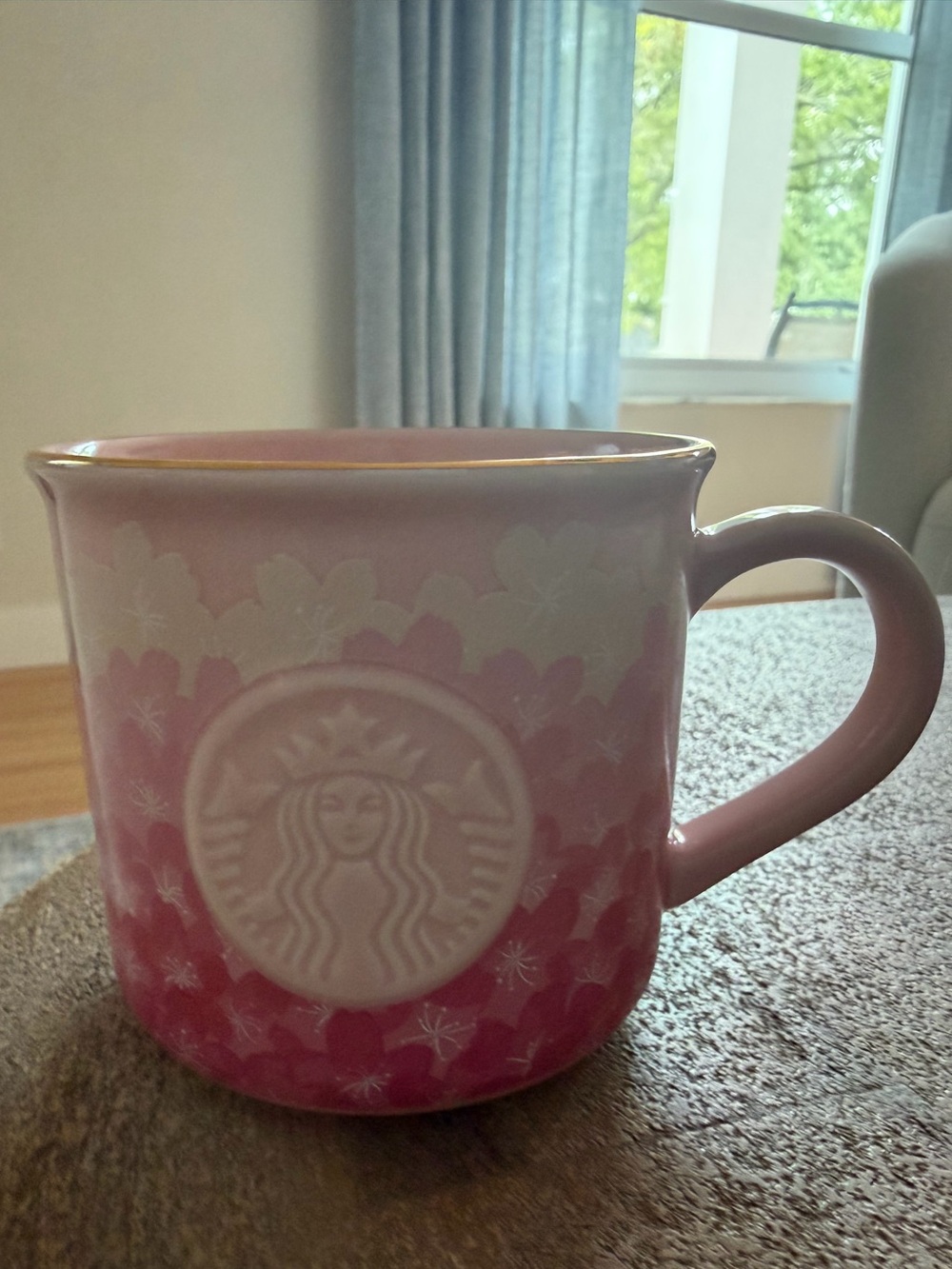 Starbucks Japan SAKURA 2022 Logo mug Gradation 12 oz Pink Gold 2021 Coffee Cup